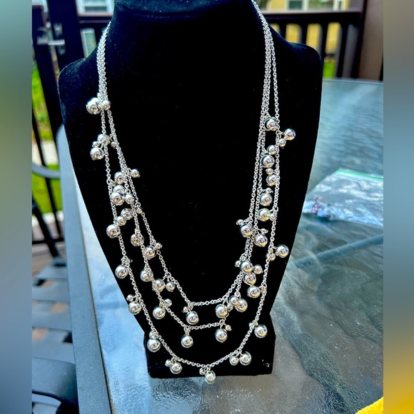 NWOT Beautiful Silver Necklace 11.5” Length - Picture 1 of 3